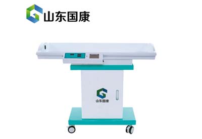 山东emc易倍婴幼儿身高体重测量仪品牌无棱角设计，柔和亲肤，打造宝宝舒适测量体验